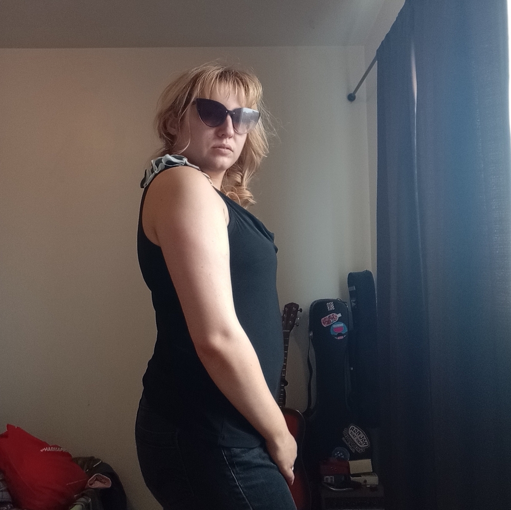 Black Sleeveless Draped Neck Top - Picture 2 of 7